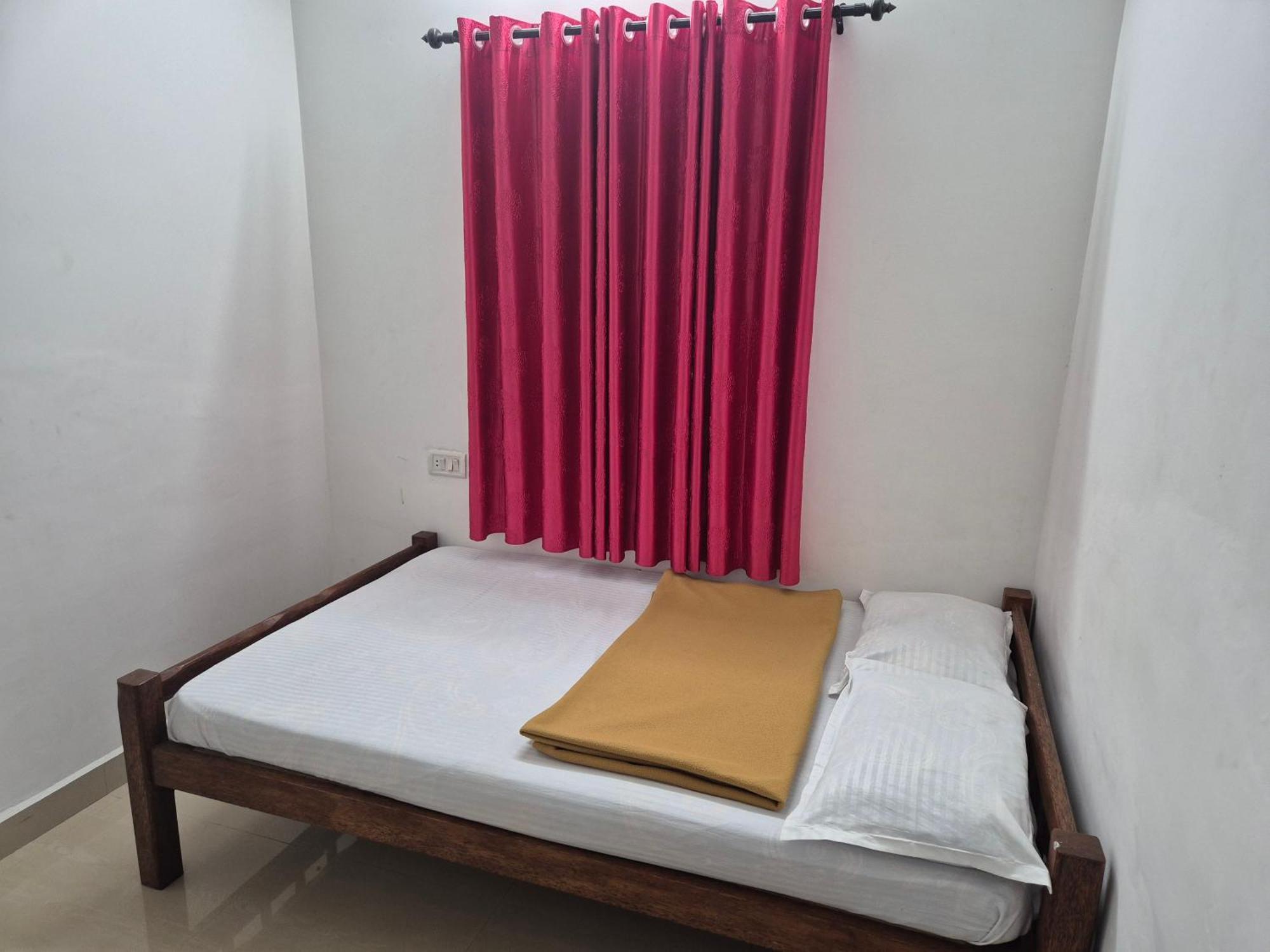 Anivilla Holiday Home Kunjithanny Anachal Room photo